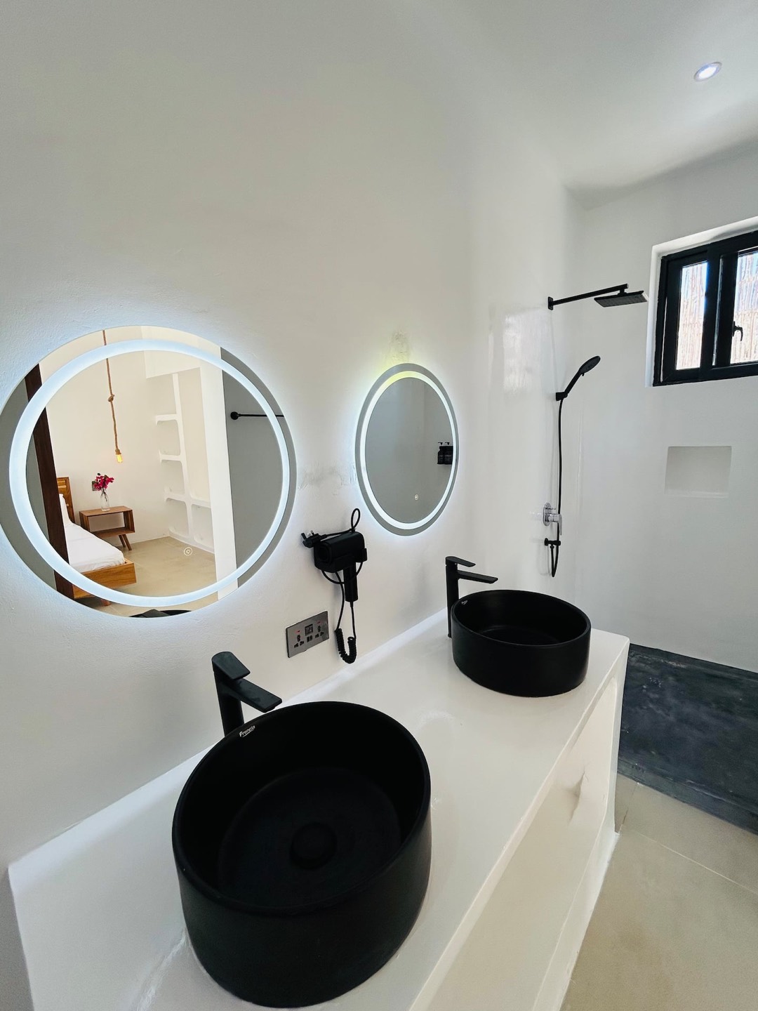 Bathroom detail